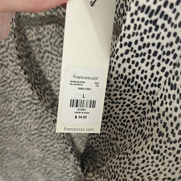 Francesca’s Blue Rain blouse - Picture 4 of 6